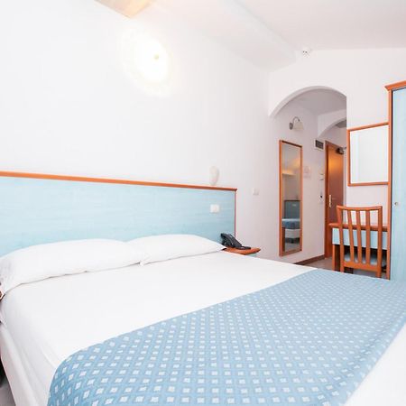 Hotel Brienz Bellaria-Igea Marina Bagian luar foto