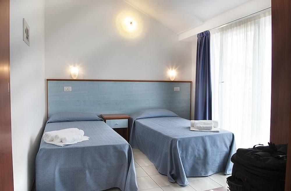 Hotel Brienz Bellaria-Igea Marina Bagian luar foto