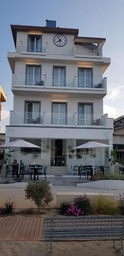 Hotel Brienz Bellaria-Igea Marina Bagian luar foto