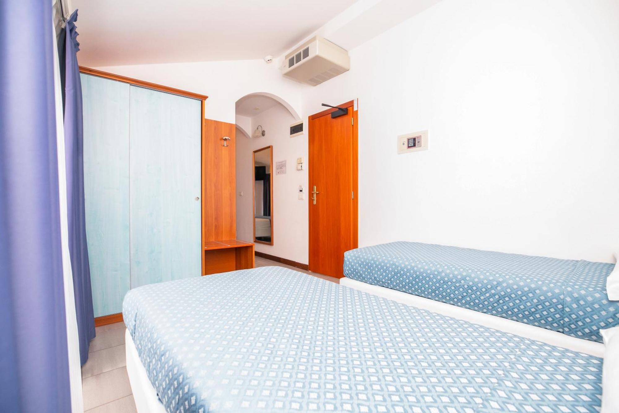 Hotel Brienz Bellaria-Igea Marina Bagian luar foto