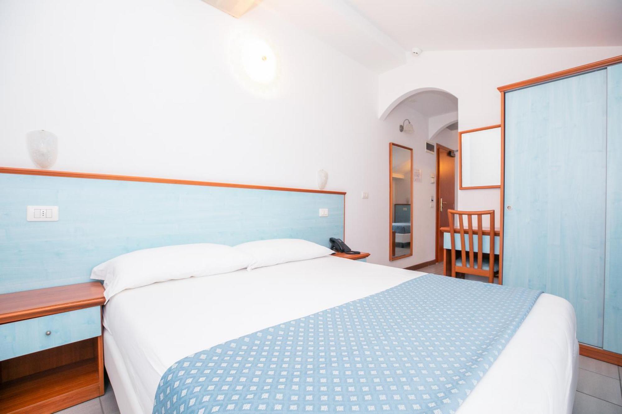 Hotel Brienz Bellaria-Igea Marina Bagian luar foto