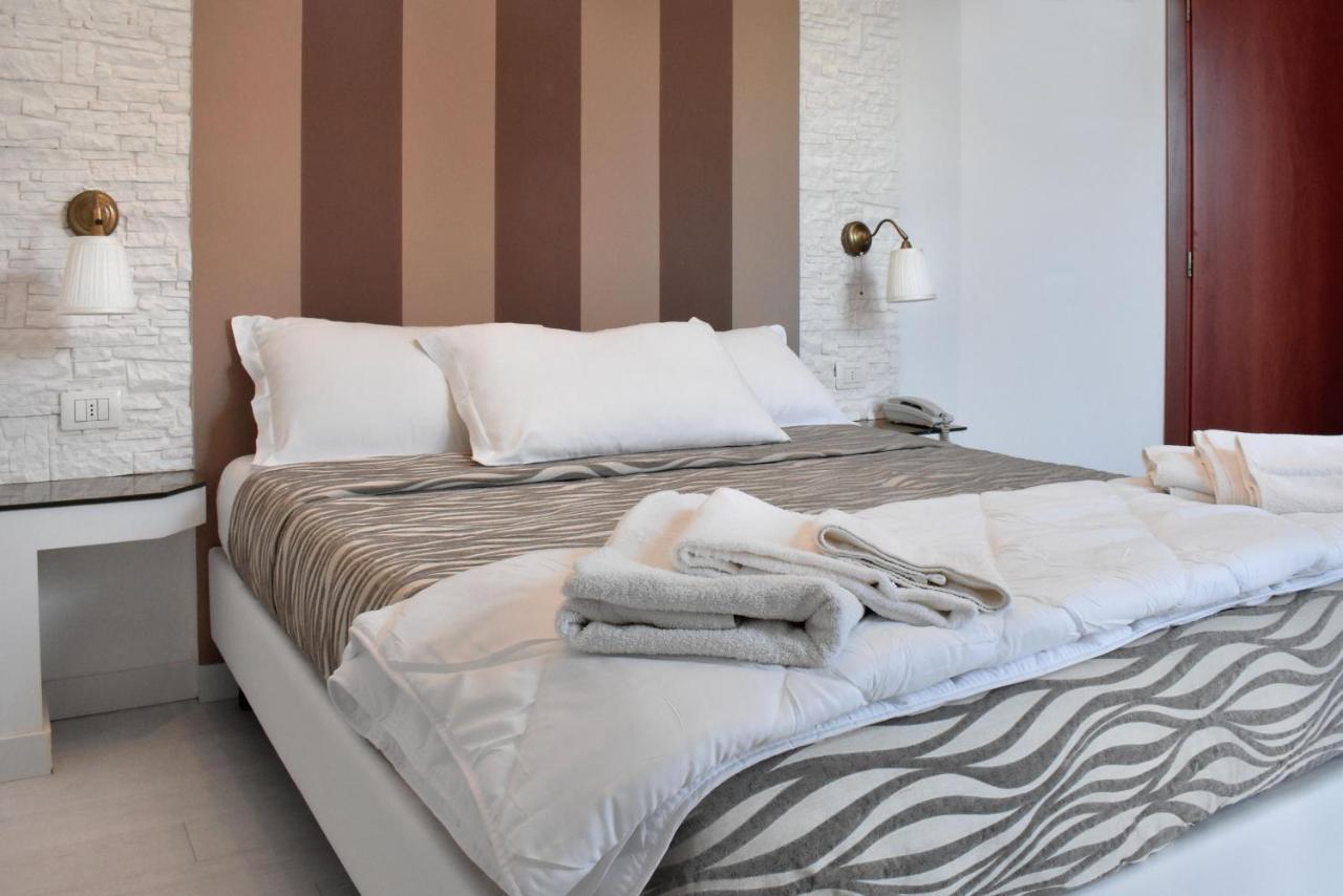 Hotel Brienz Bellaria-Igea Marina Bagian luar foto